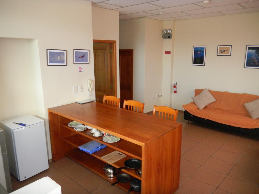 Hostal Baltra Puerto Ayora  Værelse billede
